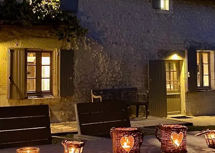 Сasa de vacaciones La Bastide - Grande Maison Au Calme Montboyer